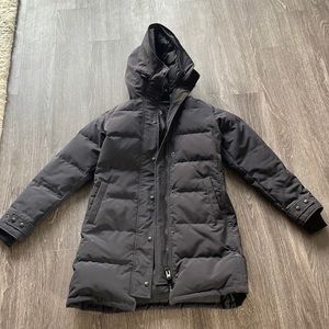 Barely worn Canada Goose jacket!